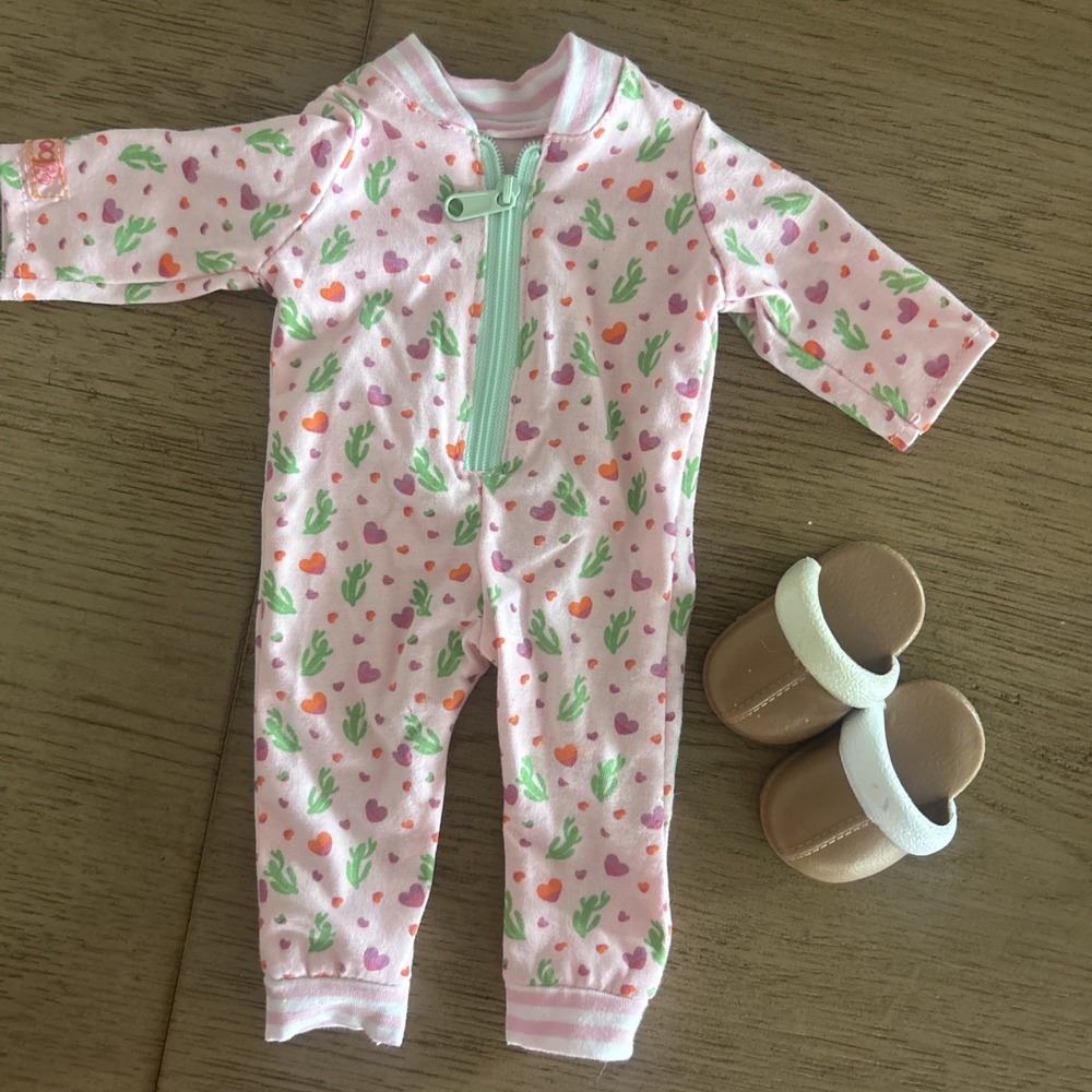 Our Generation Llama Lullabies Cactus & Heart One Piece Pajamas & Slippers